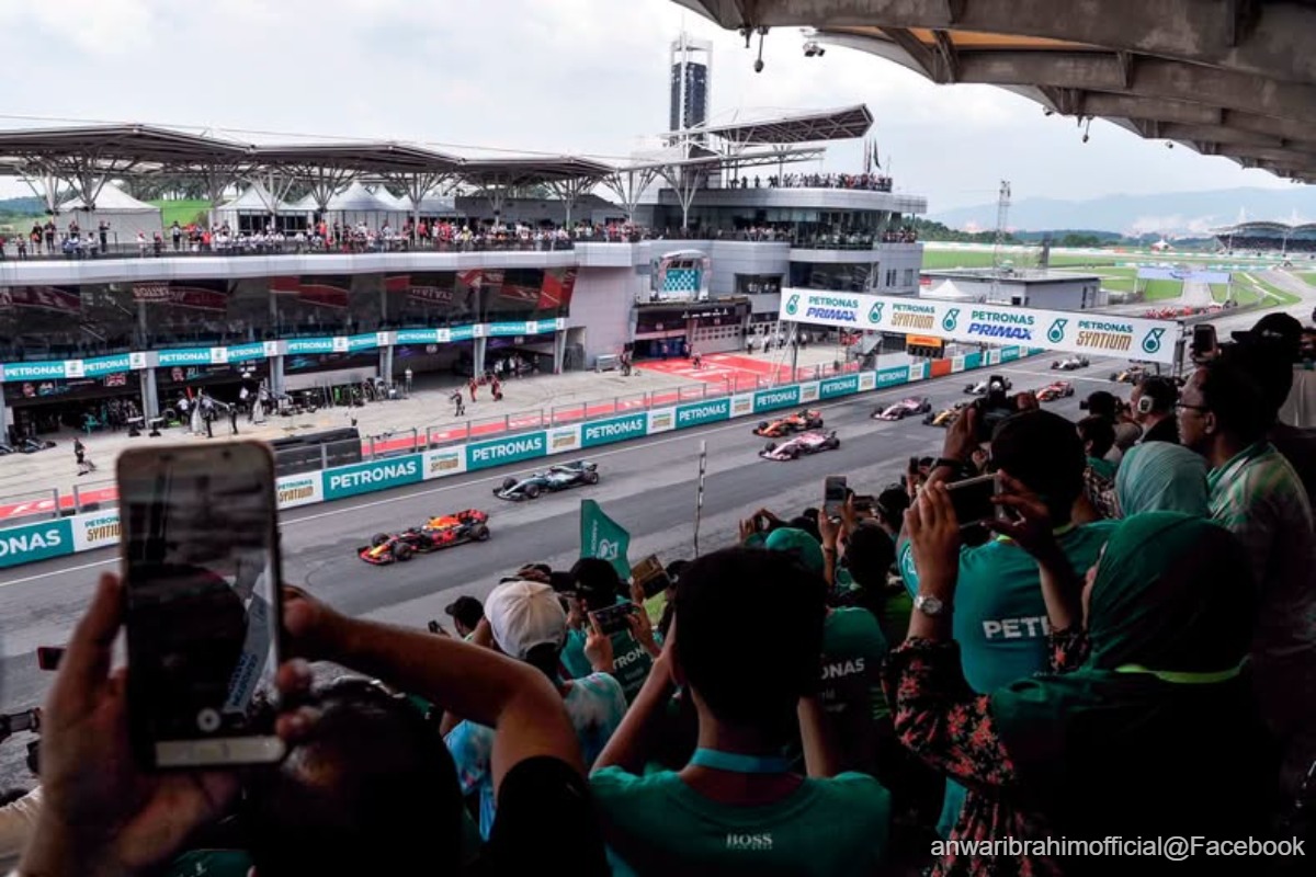 Limited MyKad F1 Sepang Tickets Remaining After Huge Demand | Winbox Racing